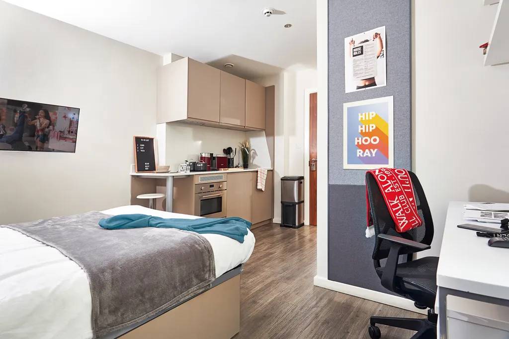 Londonist | Classic Plus Studio