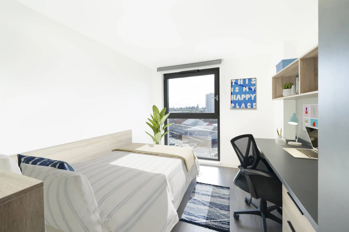 Londonist | Silver En-Suite Mid Level