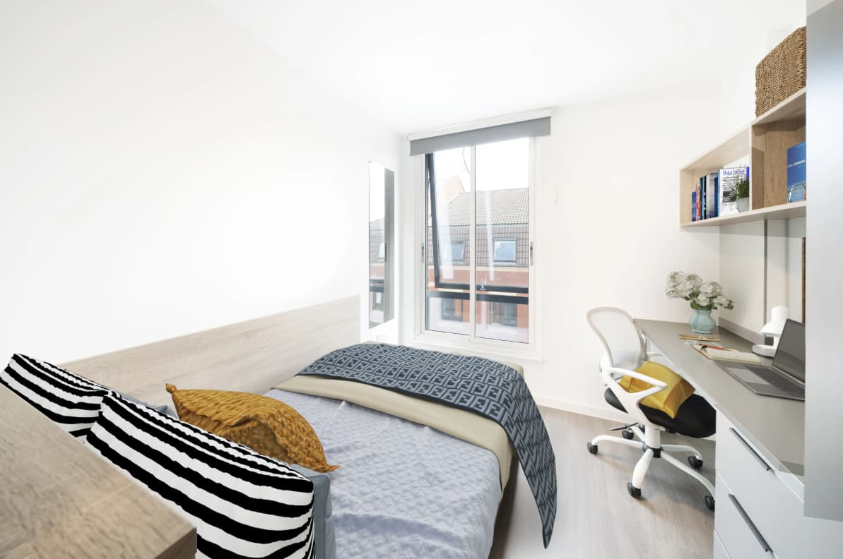 Londonist | Silver En-Suite