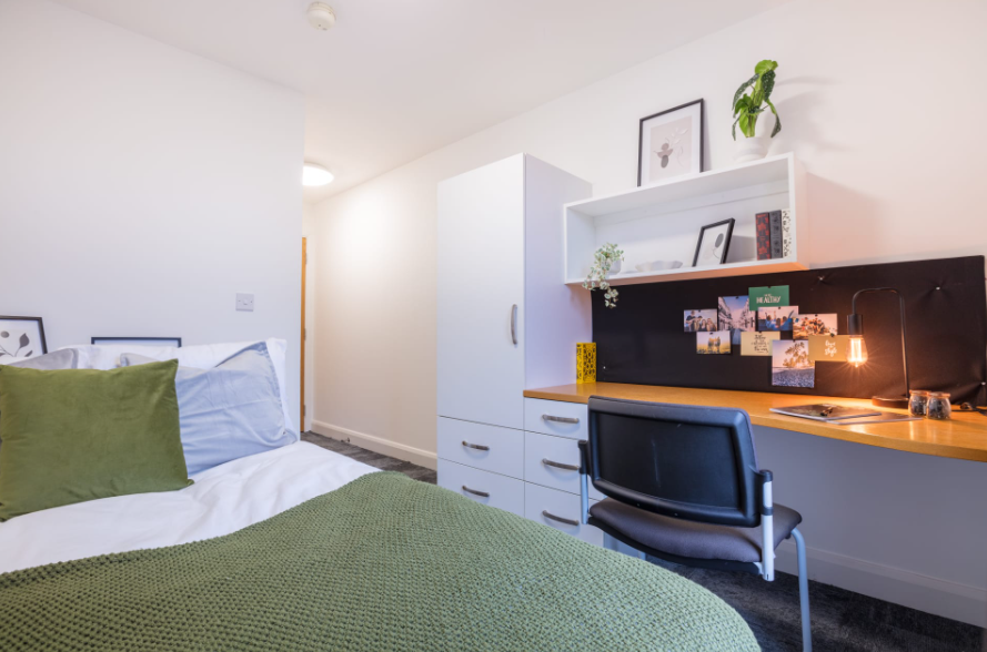 Londonist | Standard En-Suite