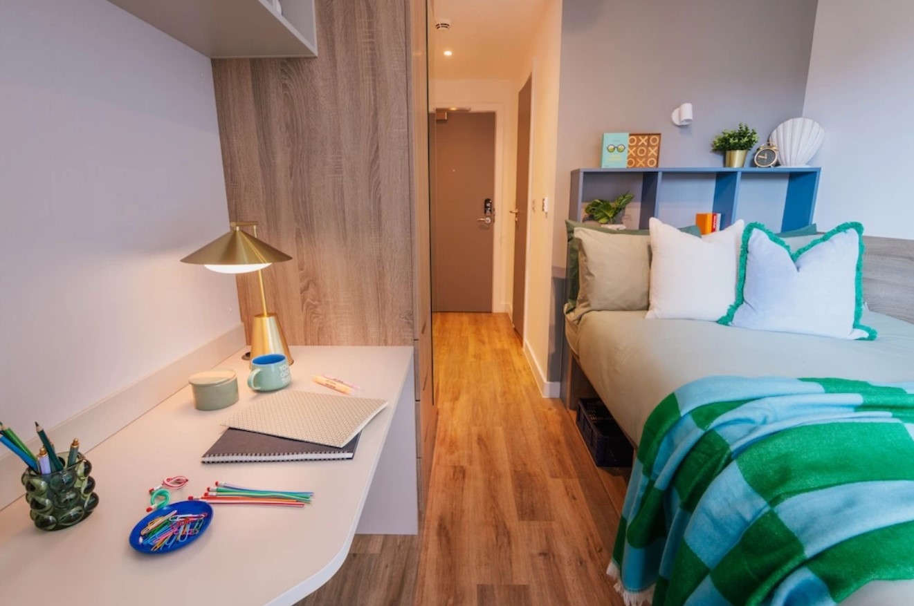 Premium Room - 5 Room Unit thumbnail