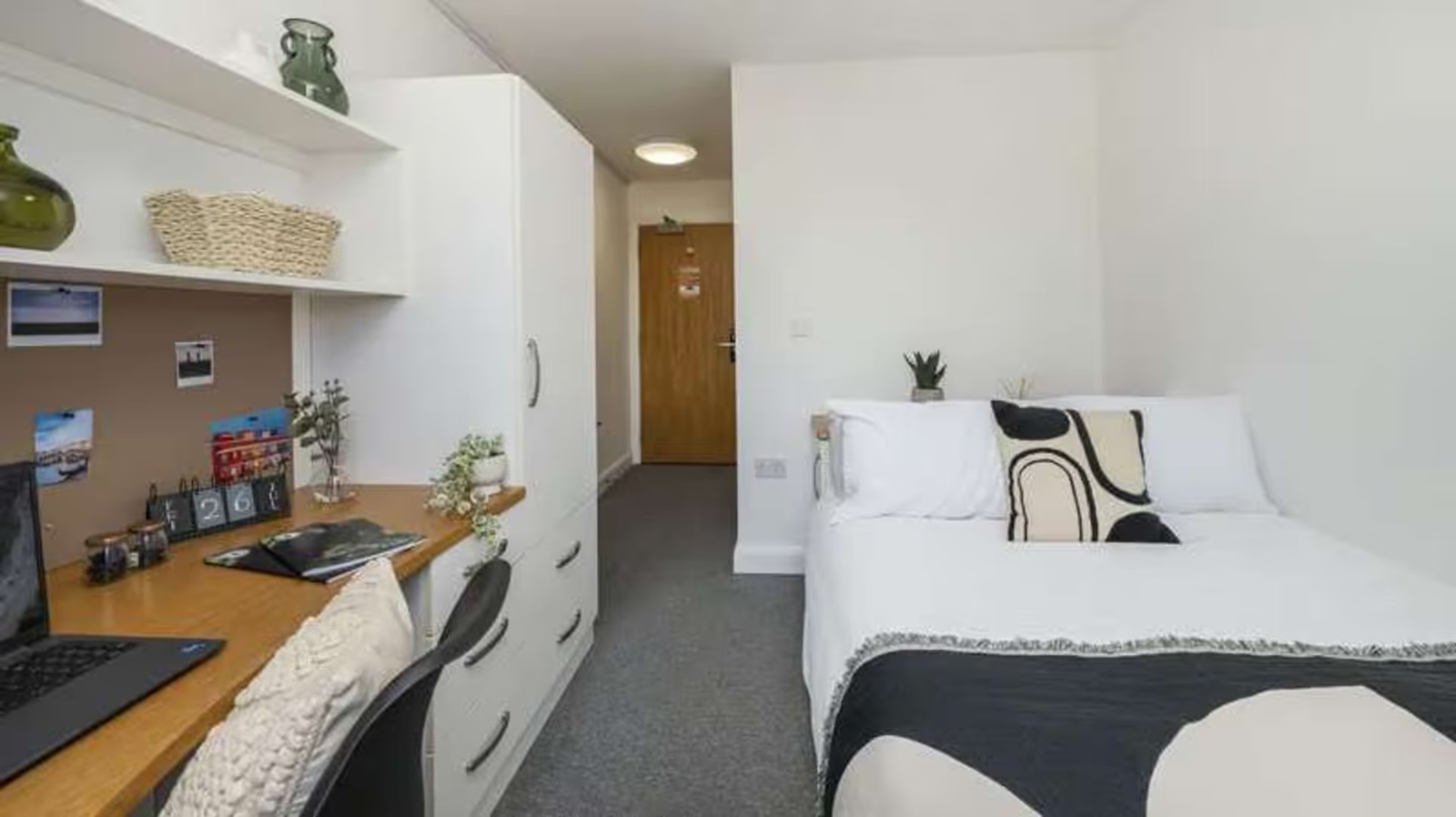 Londonist DMC | Premium Ensuite